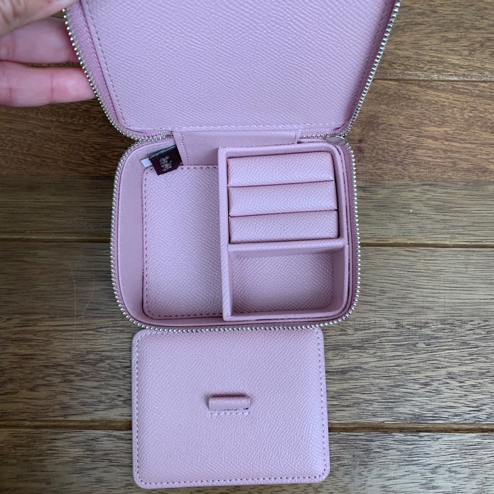 Coach travel jewelry box - Picture 3 of 3